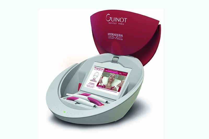 Franceギノー社のマシン×熟練のハンドテクニック