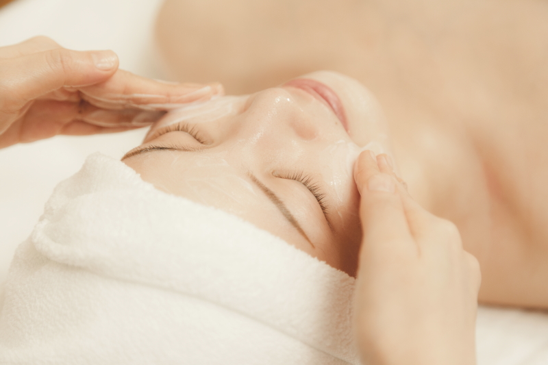 リンパティックフェイシャルオールハンドで極上のリラックス体験